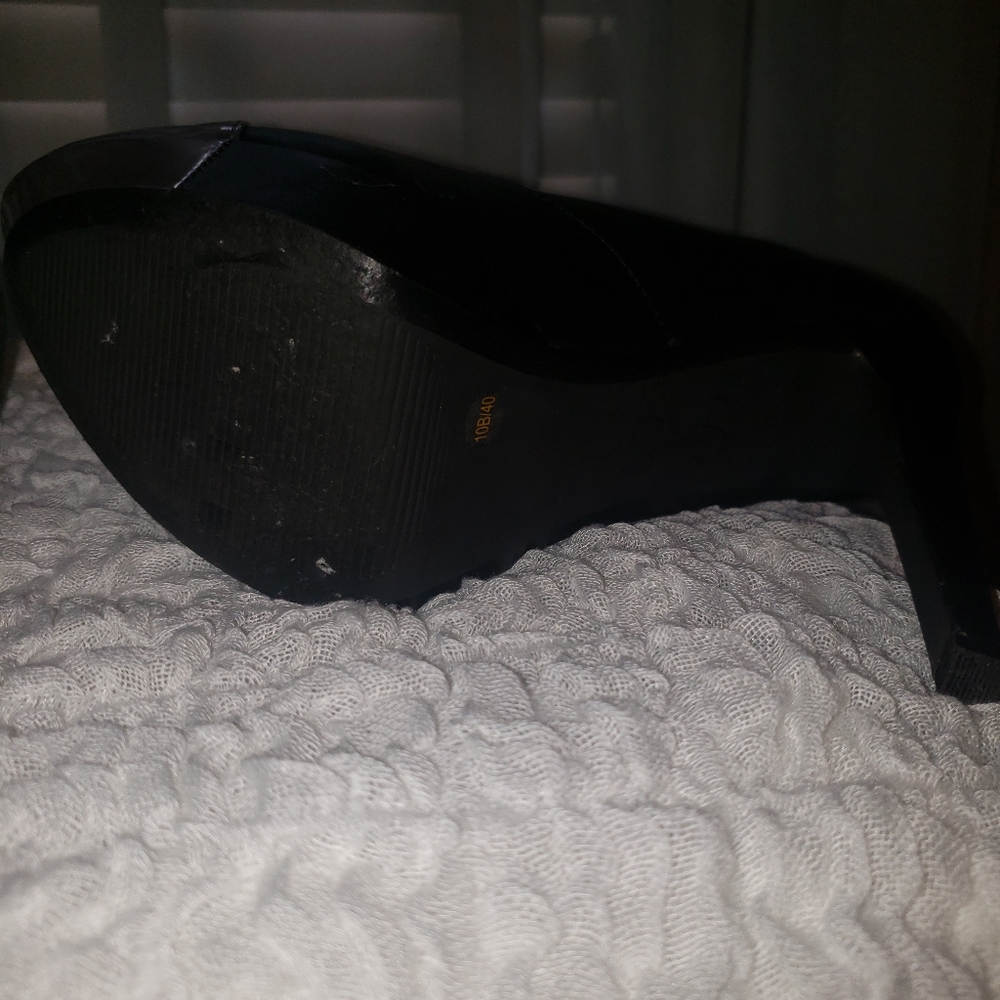 Jessica Simpson Booties - Picture 6 of 7
